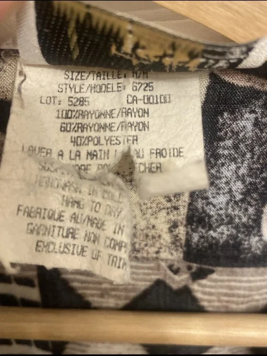 Vintage Cream Ruffle-Collar Blouse with Multi-Pattern Front - Picture 7 of 8